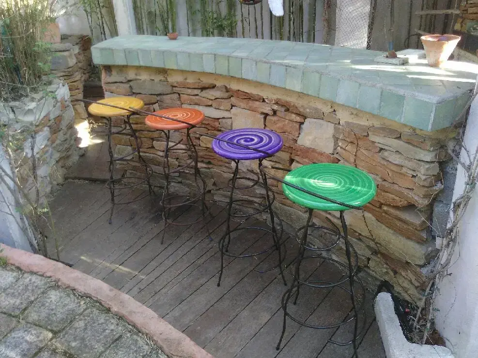 Tabouret trois couleurs 